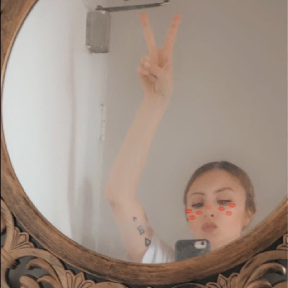 Meet your Posher, Amanda